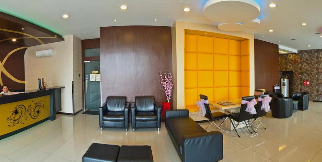 Hotel Zamburger Skudai Exterior photo